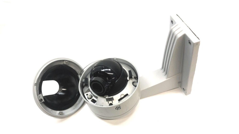 Interlogix TruVision Dome Camera W/ Wall Mount (Untested) TVD-M2210V-2-N USED