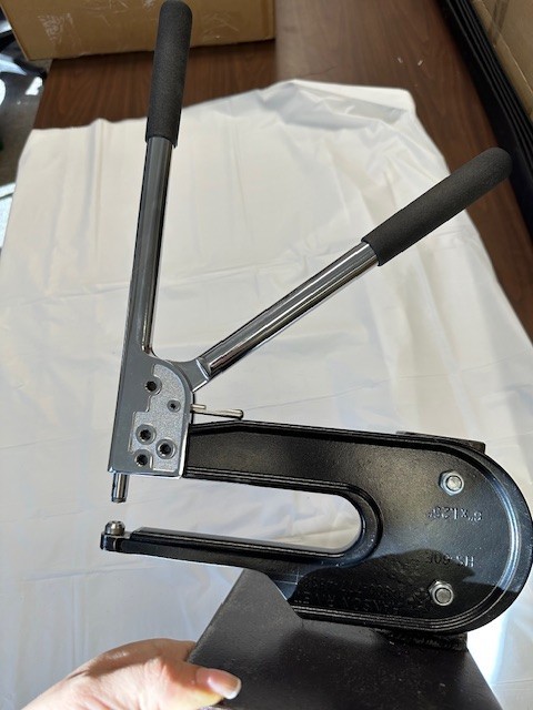 Hanson Hand Rivet Squeezer with stand