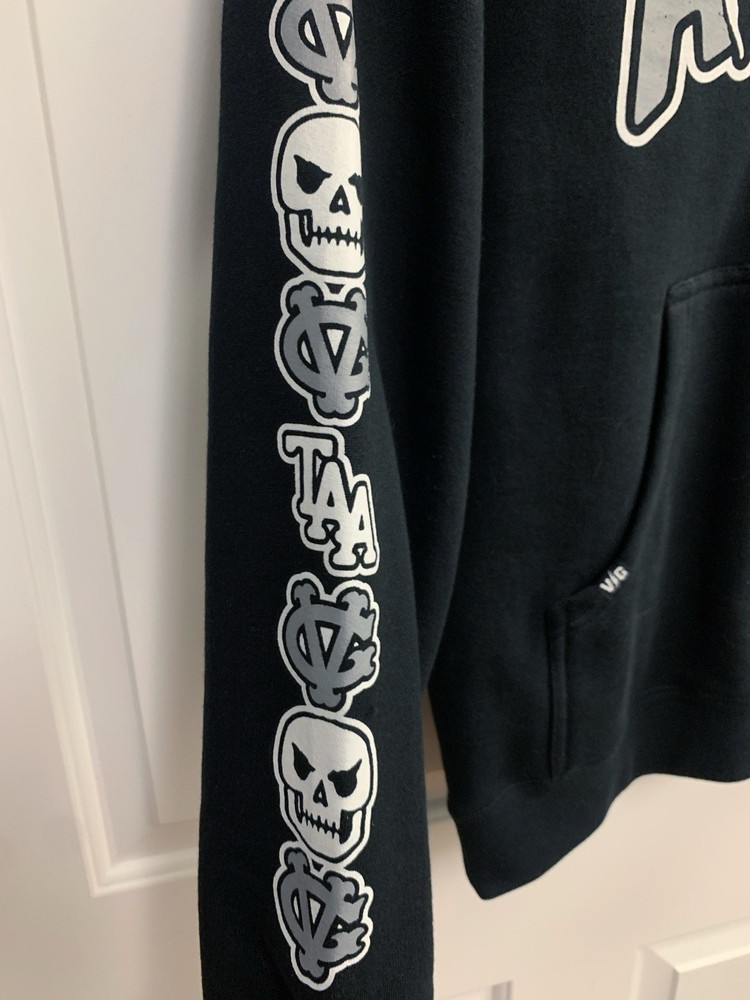 The Amity Affliction Violent Gentlemen Collab Ghost Pullover Hoodie XS - NEW