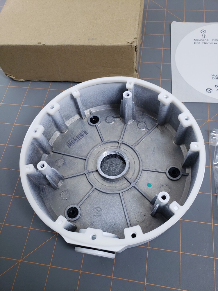 White Universal Junction Box Mount for IPC323X Series Fixed Dome