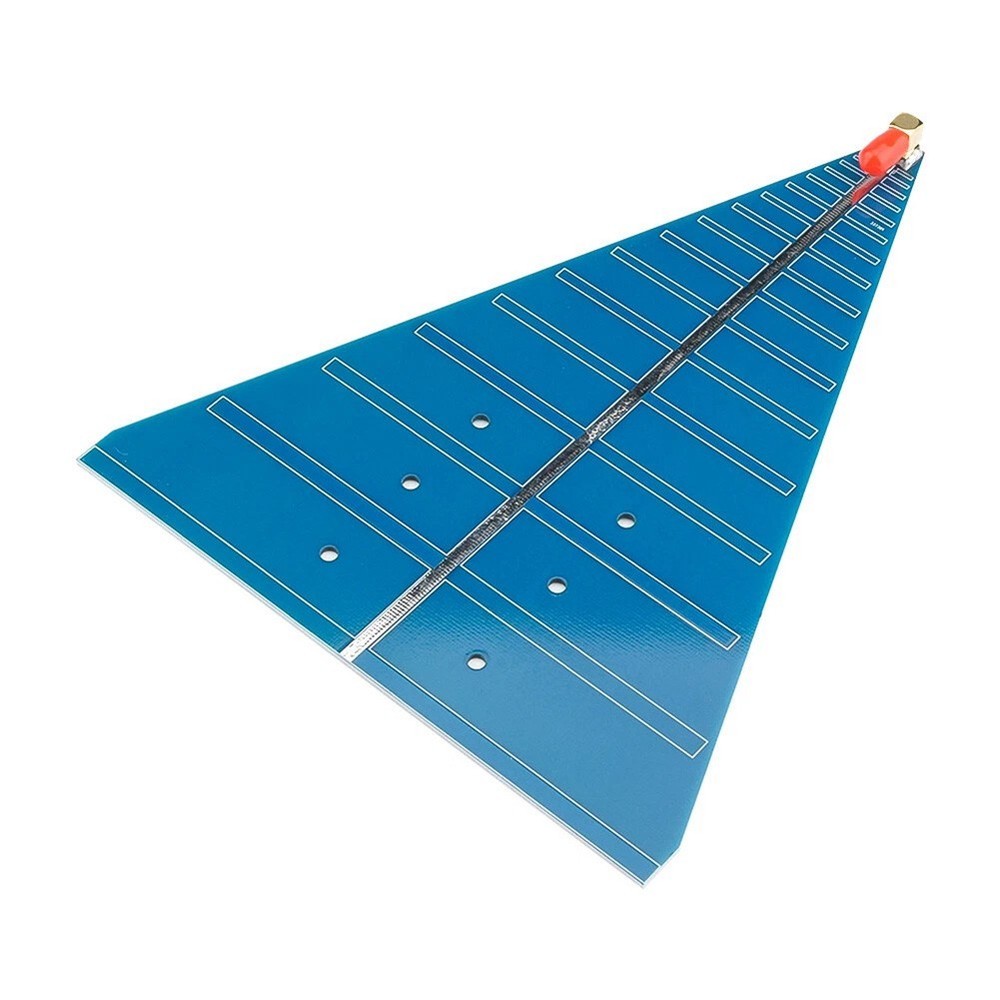 Directional UWB Antenna 800M 6G for Wide Frequency Coverage RF Applications
