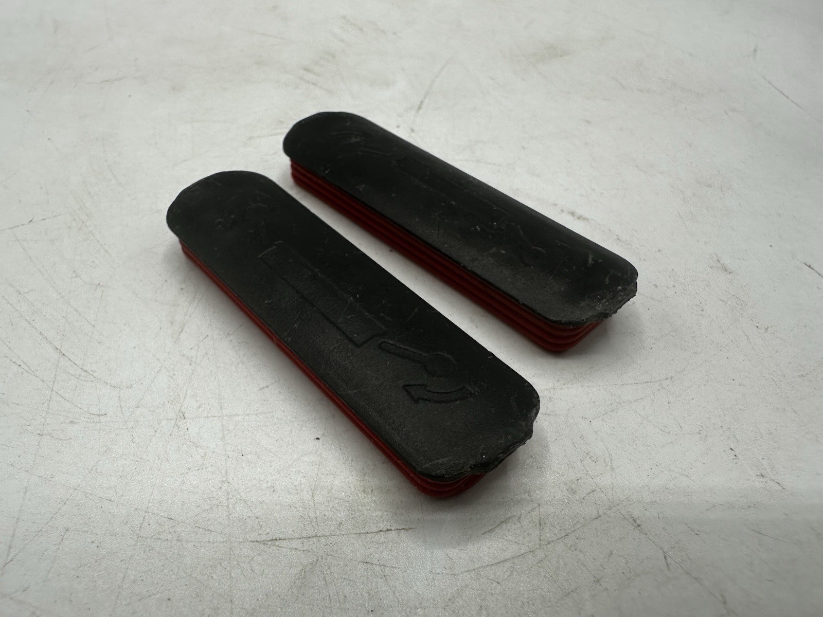 3M 1079 SV-R - Replacement Battery Cover for Comtac III/IV - 1 Pair