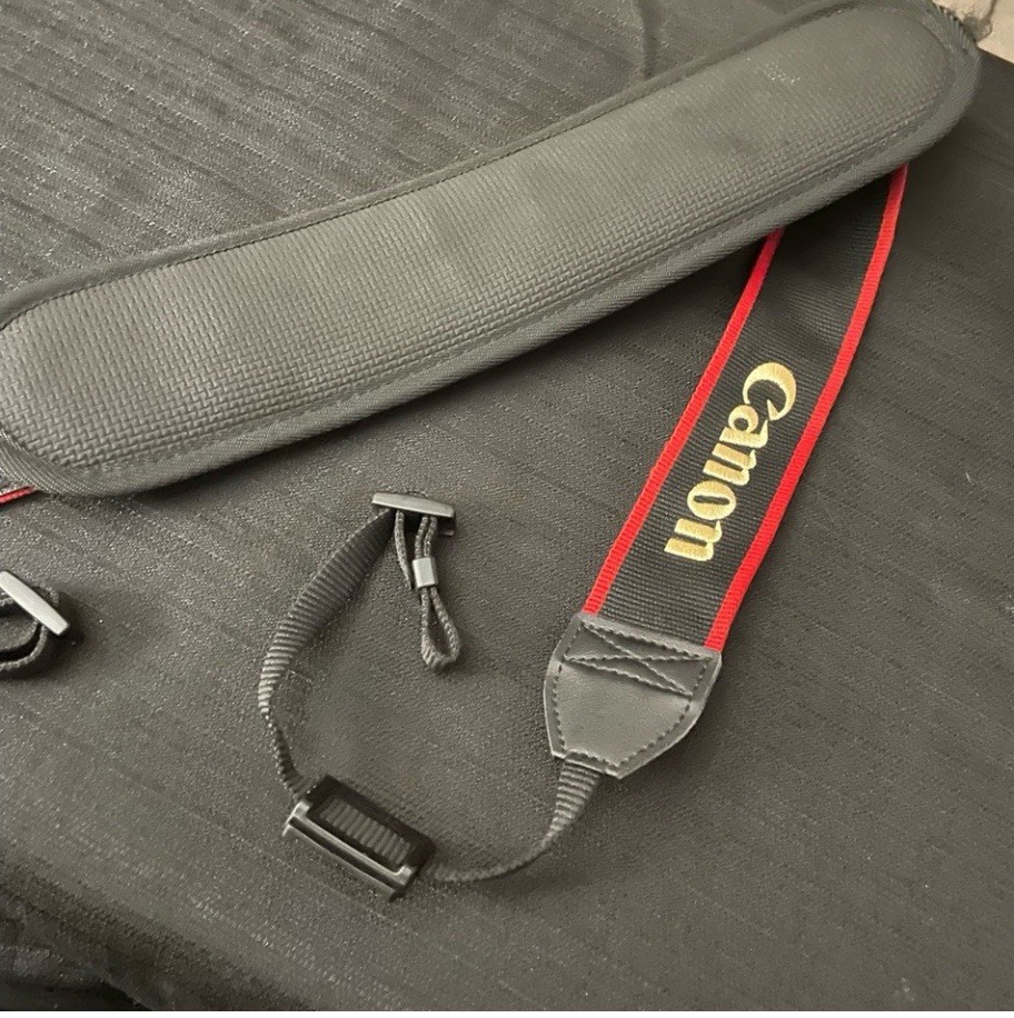 CANON EOS 5DS Camera Strap, Black & Red, Good Condition