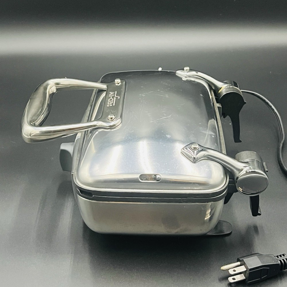 All-Clad Waffler 2 Square Belgian Waffle Maker Model 6061 Tested Working