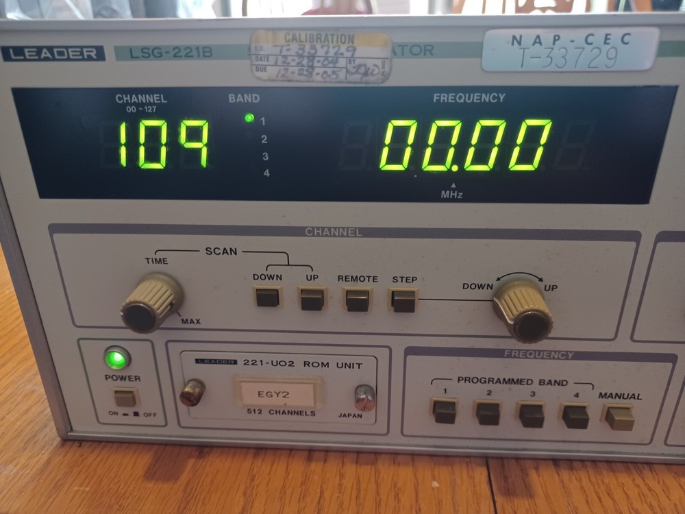 Leader LSG-221B Signal Generator