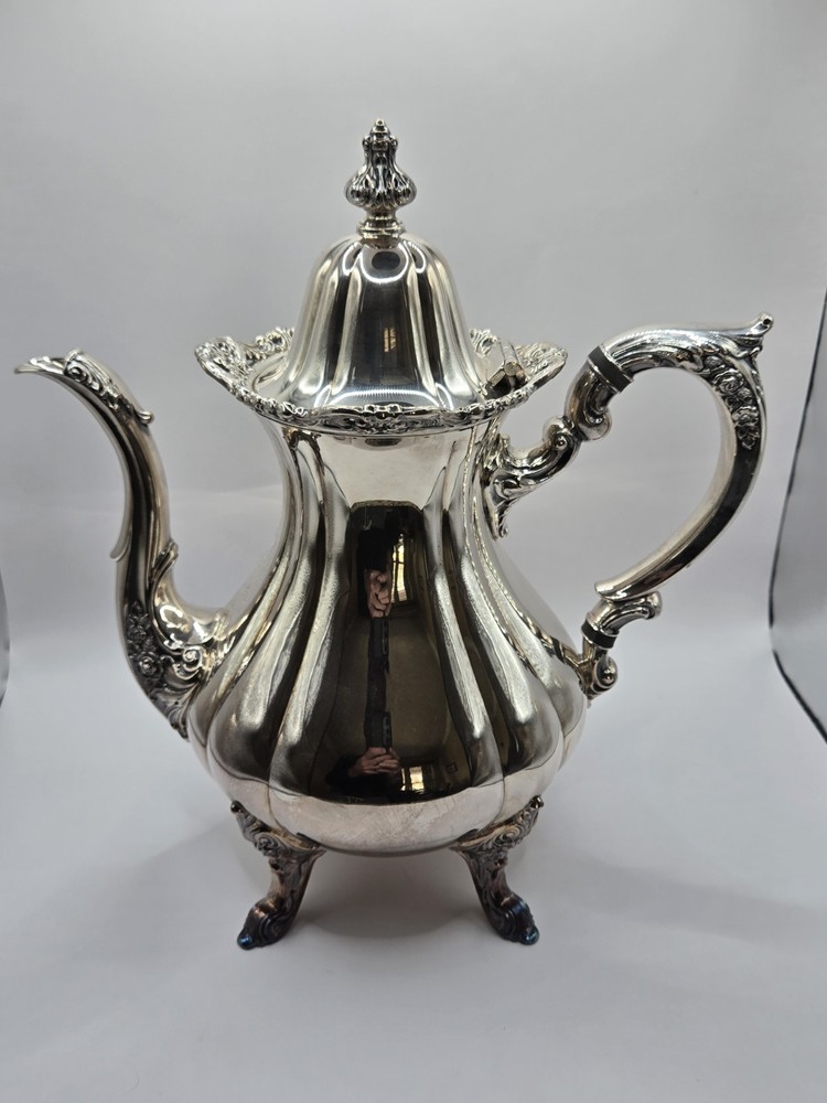 Wallace 1200 sterling silver plate. 5pc. comlplete tea service, nice condition!