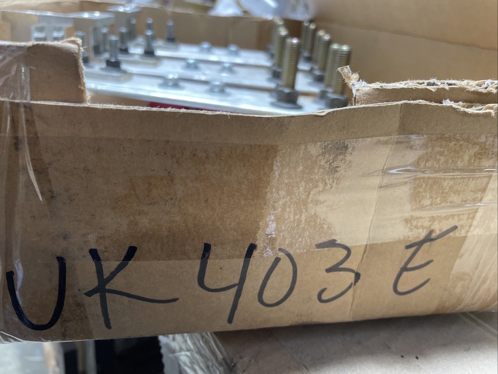 UK403E CROUSE HINDS LUG LANDING KIT 400A