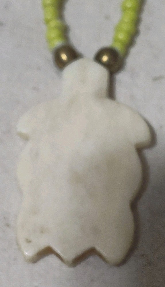 Native American Beaded Turtle Necklace 19" D21