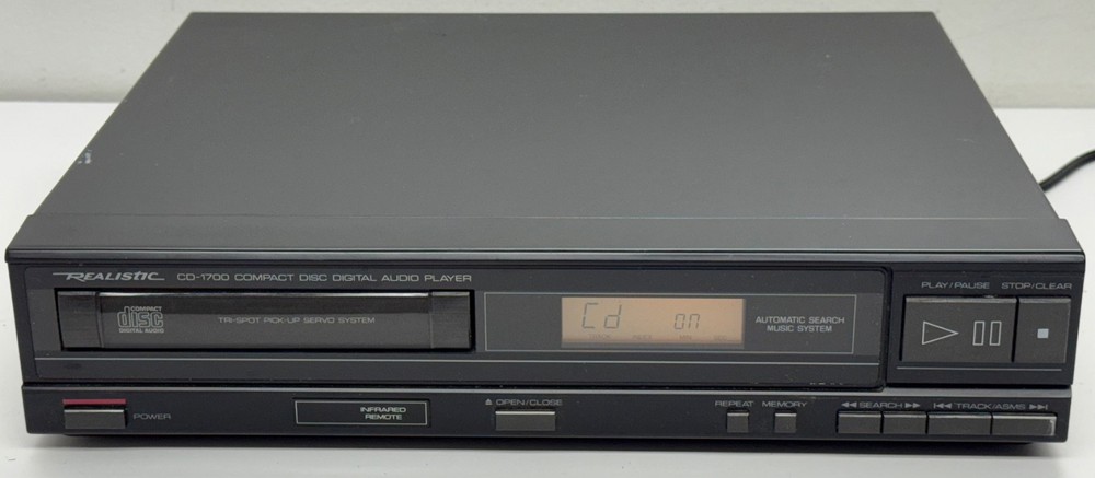 Vintage Realistic CD-1700 Compact Disc Digital Audio Player Black UNTESTED READ