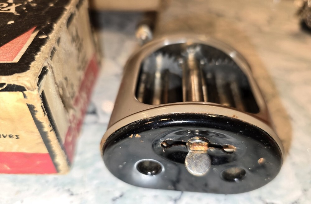 Gilette Twinplex Stropper G-100 With Box