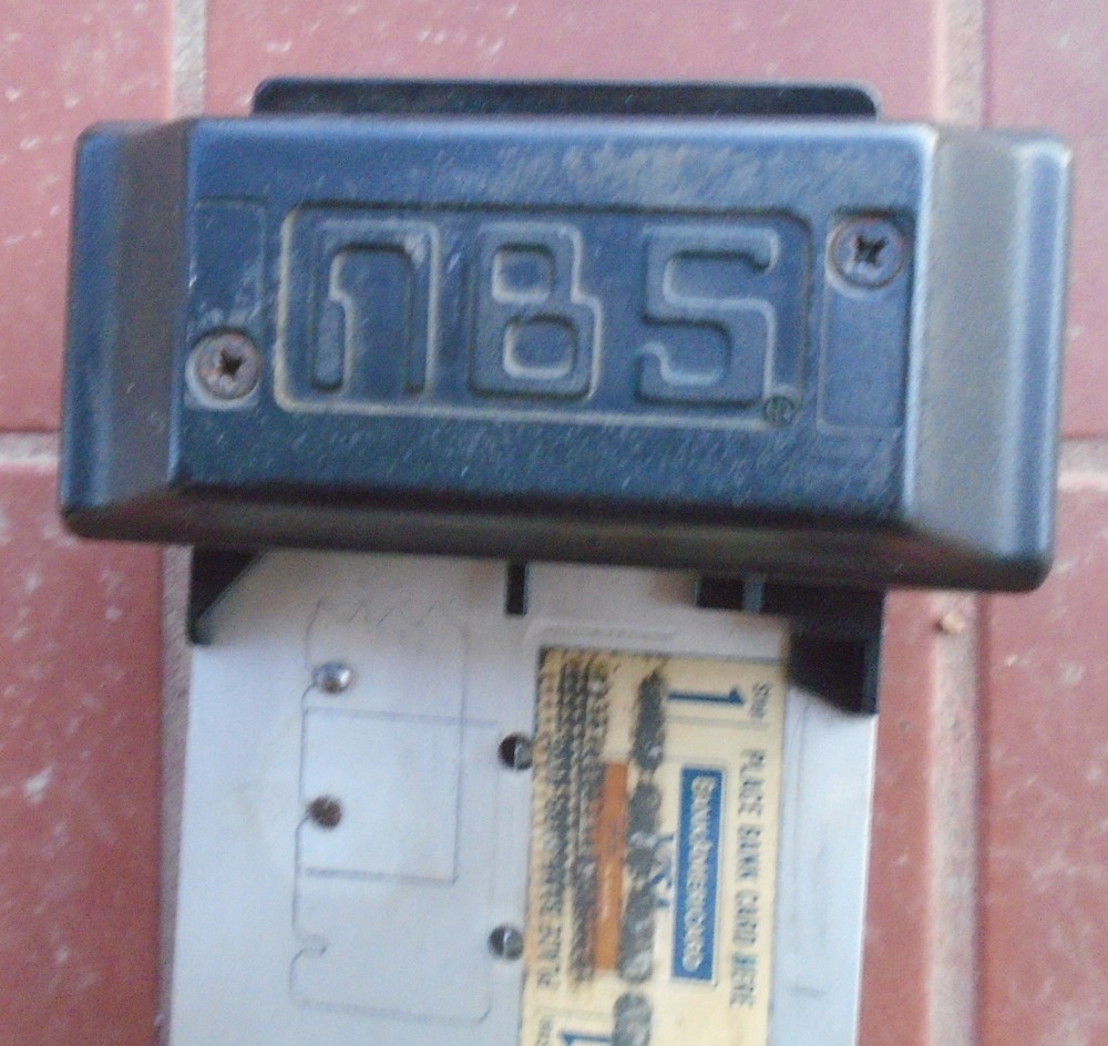 ORIGINAL 1960s CHARGE CARD MACHINE.ADJUSTABLE DATE..GREAT CONDITION
