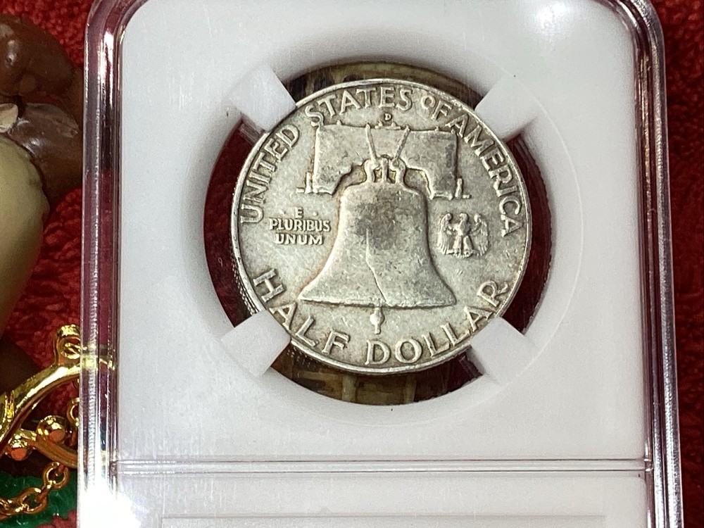 1957 D FRANKLIN HALF 💰 in GENERIC SLAB