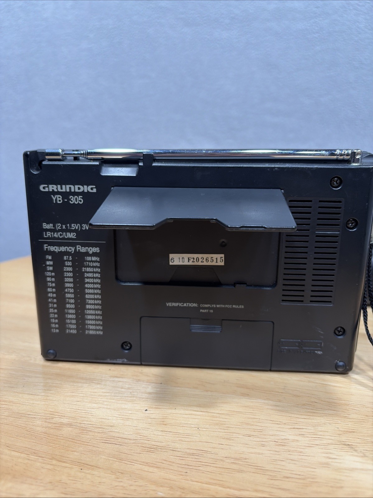 GrundigYB-305 Yacht Boy Radio Working w/ Soft Case Vintage