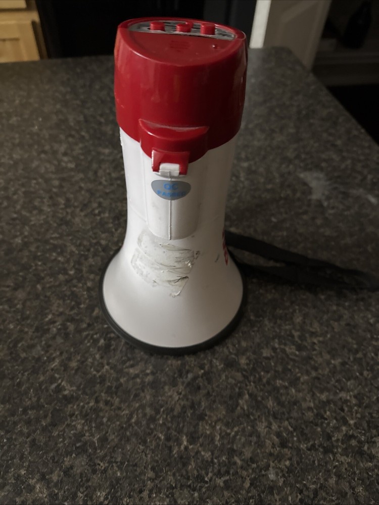 Pyle-Pro Professional Microphone and Speaker with Siren Tested