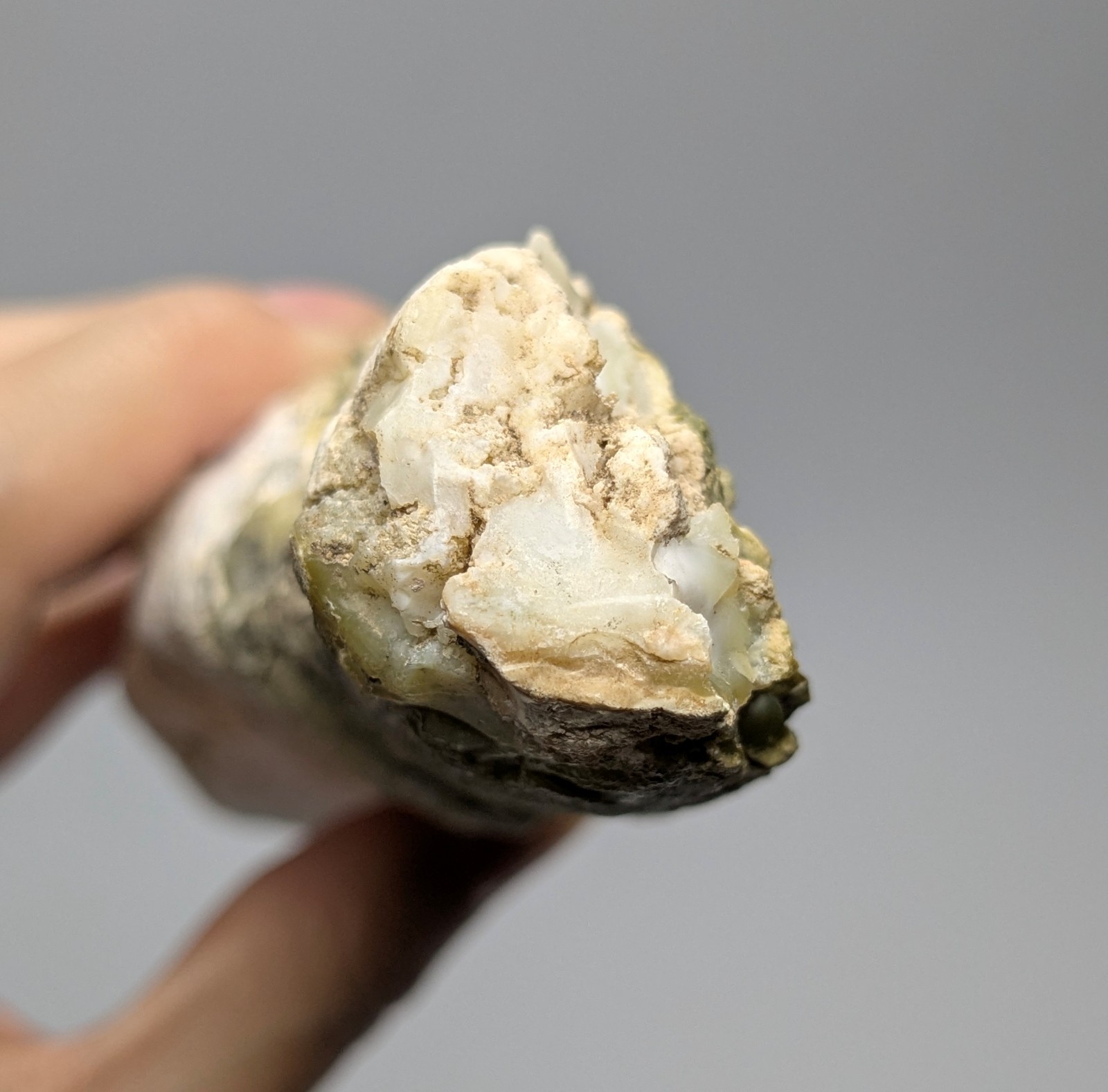 Chalcedony specimen 239 grams Raw chalcedony, rod shaped