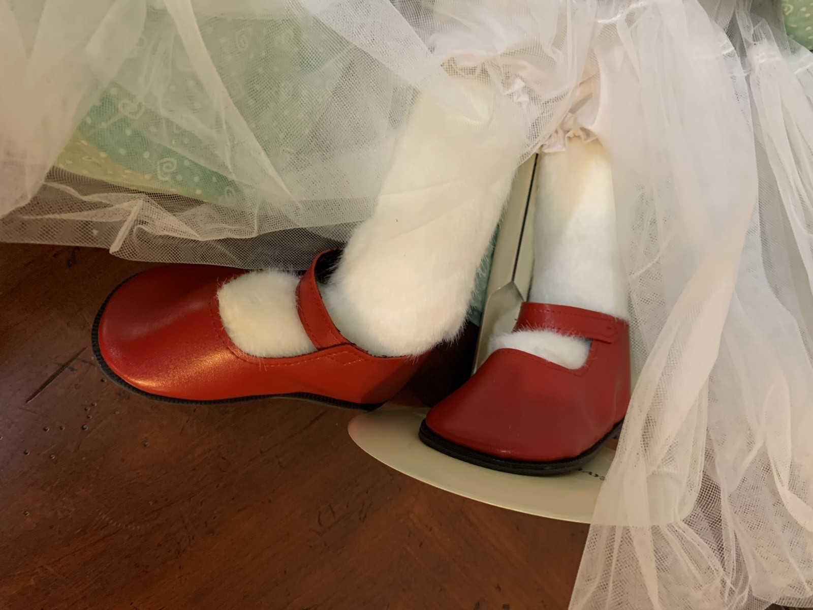 Bunnies By The Bay Gabigail Goodness 20" Bunny Hallmark 2002 Tag & Stand