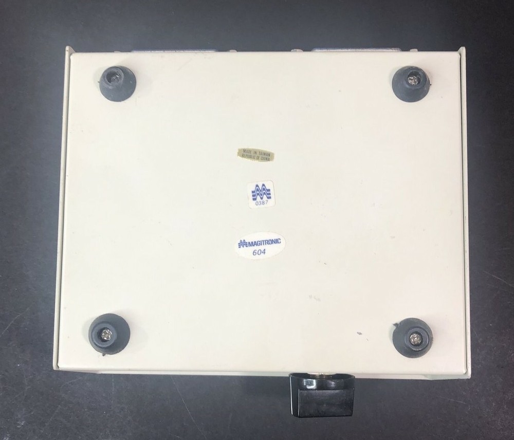 Vintage A B 2-Way Data Transfer Switch Box Multi Source Splitter Parallel 2 Way