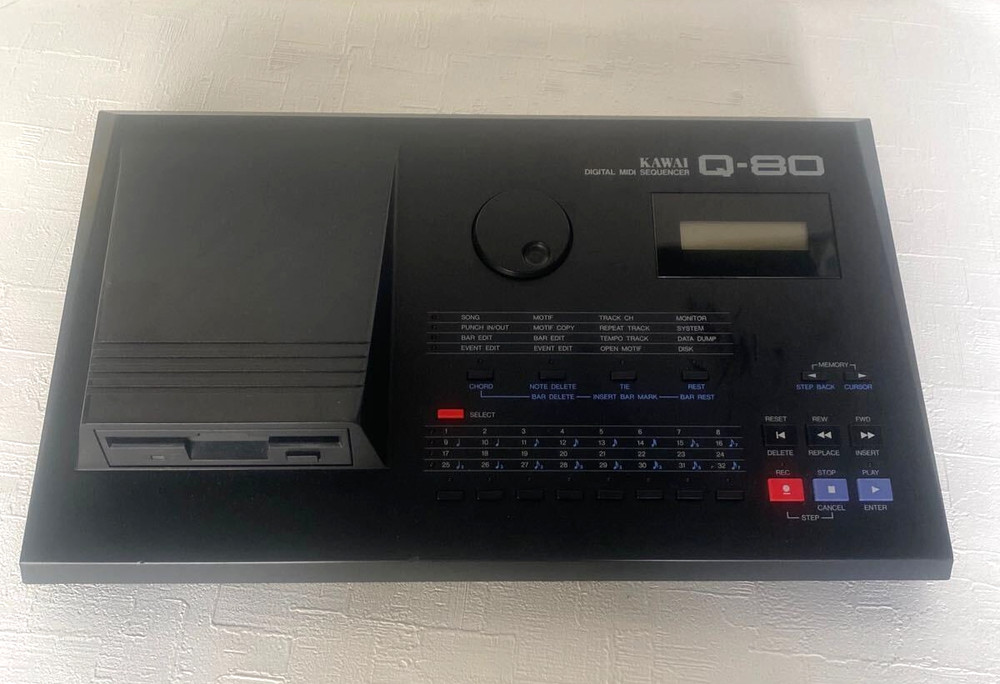 Junk KAWAI Q-80 Digital Midi Sequencer Floppy Sequencer Emulator Drive