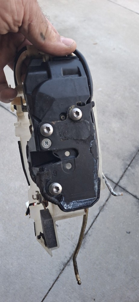 Lexus LS400 Driver's Door Lock Actuator