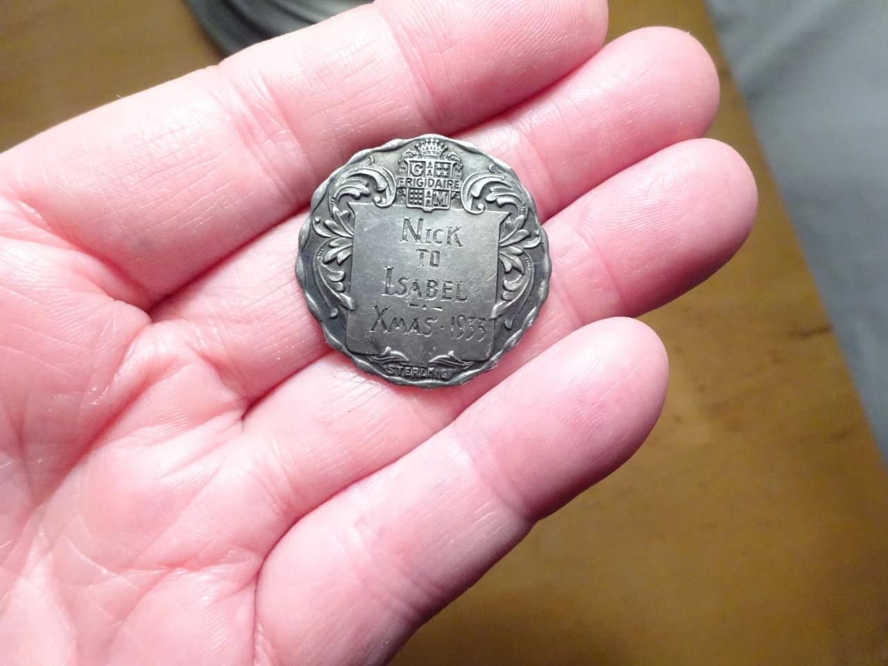 1933 ADVERTISING GM FRIGIDAIRE XMAS CHRISTMAS STERLING LOVE TOKEN MEDAL VG