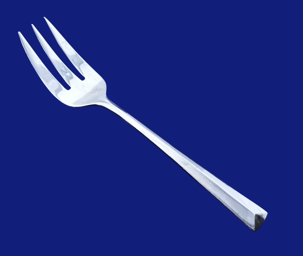 Reed & Barton CREST Rebacraft Stainless Flatware - CHOICE