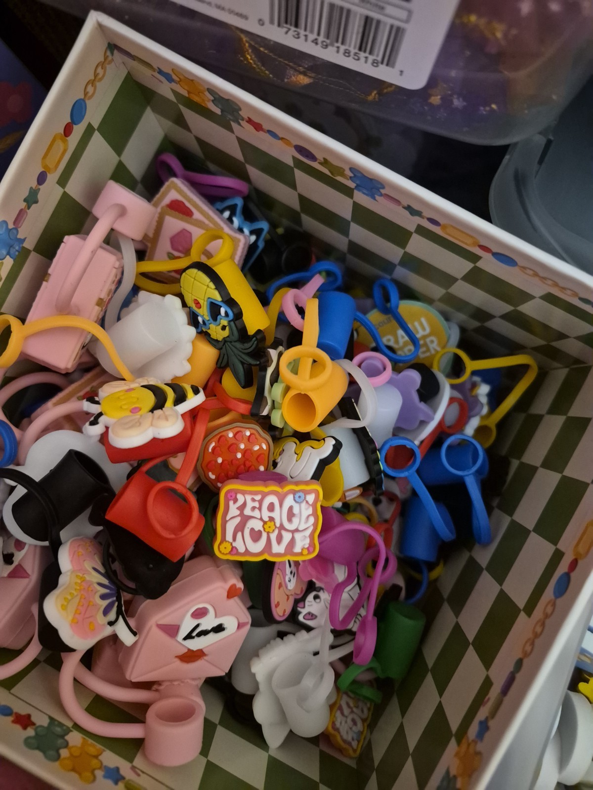 Kids Mystery Scoop + Bonus Toy Surprise/ Fun & Random/ Ages 8-12