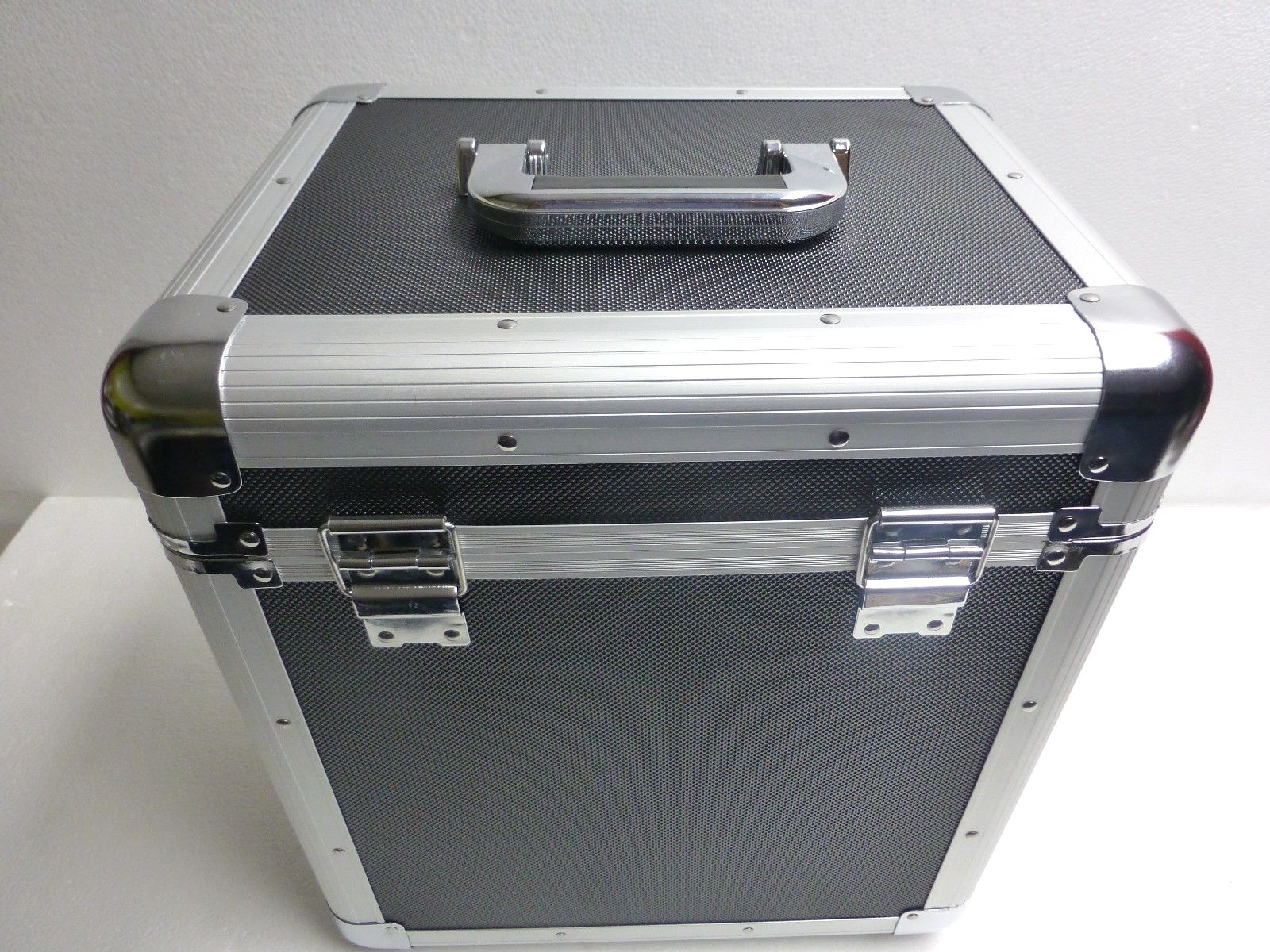 12" or LP Record Box Euro Style Case Holds Up To 70 Vinyl Records