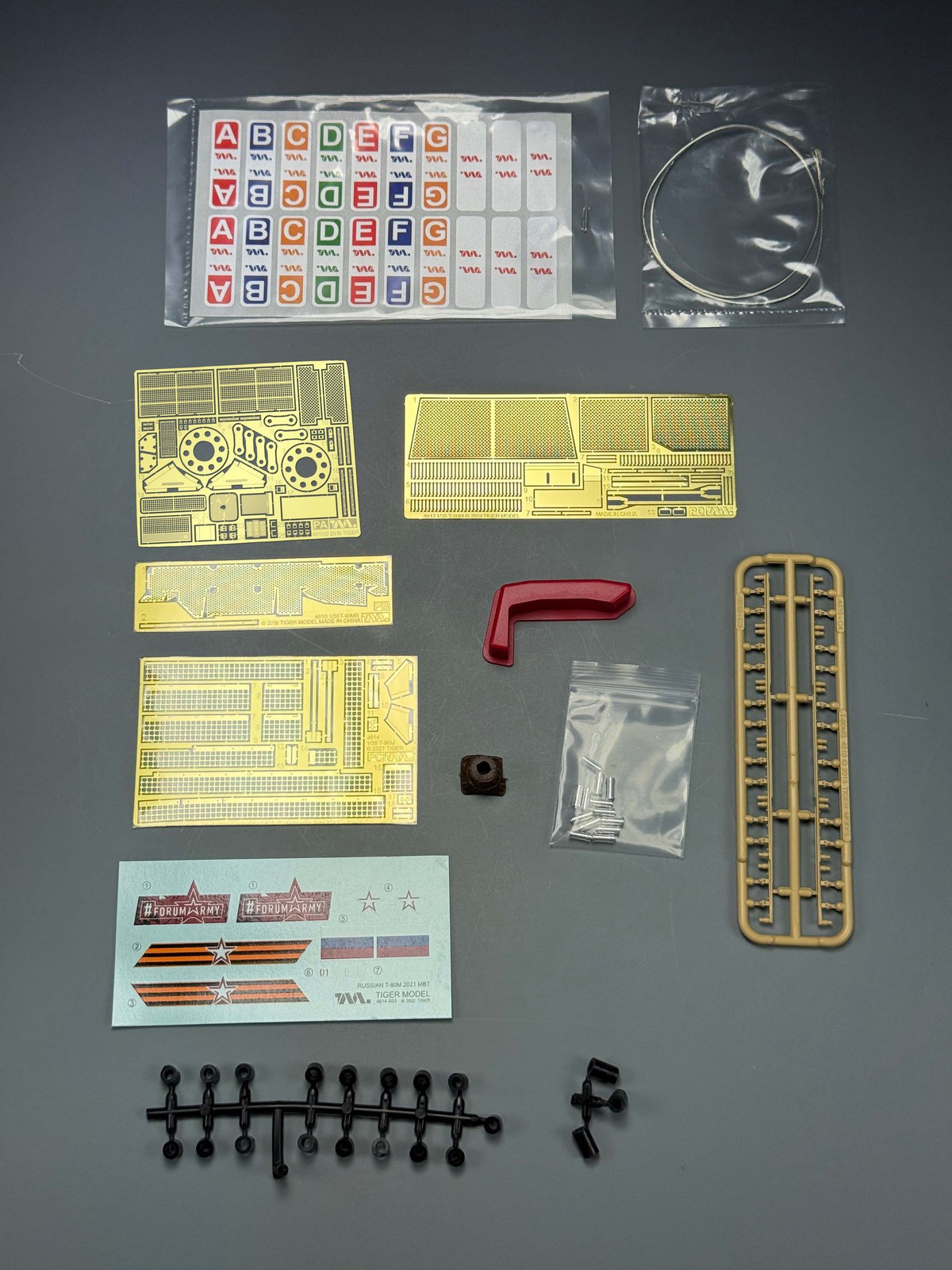 Tiger Model 4617 1/35 Russian T-90M MBT Breakthrough III Military Model Kit