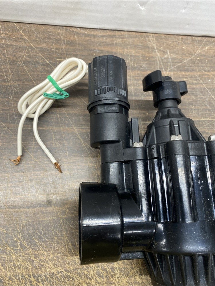 Rain Bird Threaded Flow Valve 1 1/2" HD-05