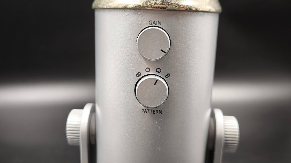 Blue Yeti Working Silver Microphone Used