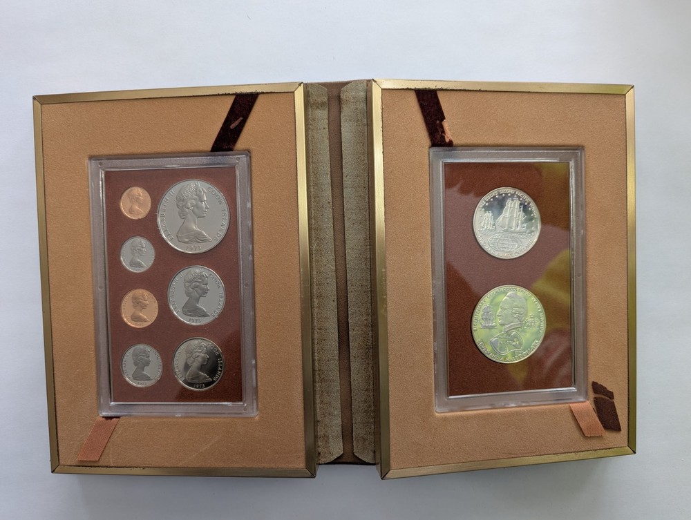 1973 COOK ISLANDS Coins
