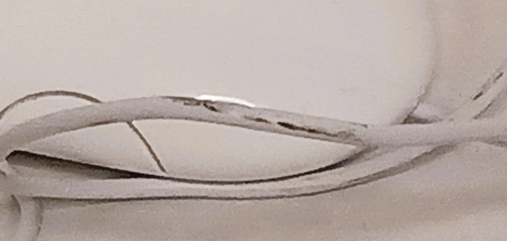 Apple White Mighty USB Wired Optical Mouse A1152