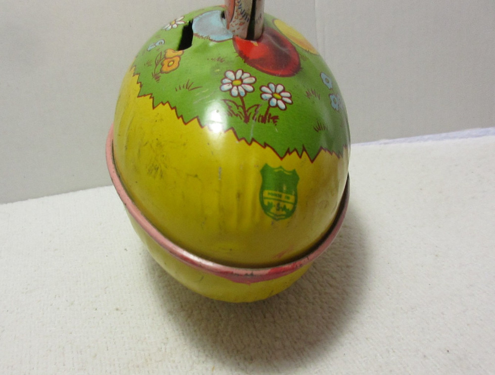 CHEIN TIN NESTING HEN ON EASTER EGG CONTAINER /MADE INTO BANK - DOESN'T OPEN