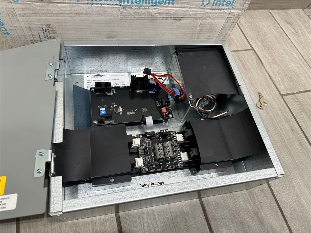 ⚡️Intelligent AP3-4X Apprentice3 Lighting Control Panel 120/277 1-Phase 1Amp⚡️