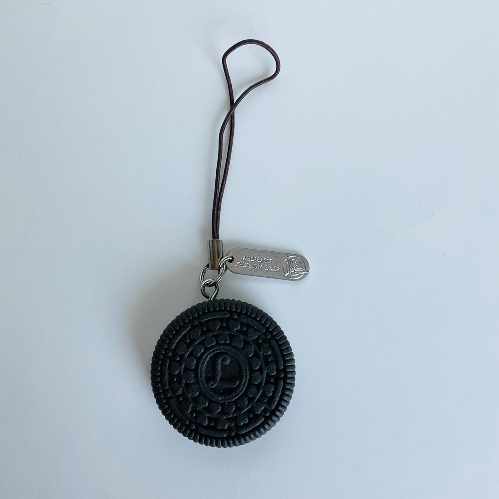 Lipton Aromatic Premium Leaf Chocolate Sandwich Cookie Cell Phone Strap Figure