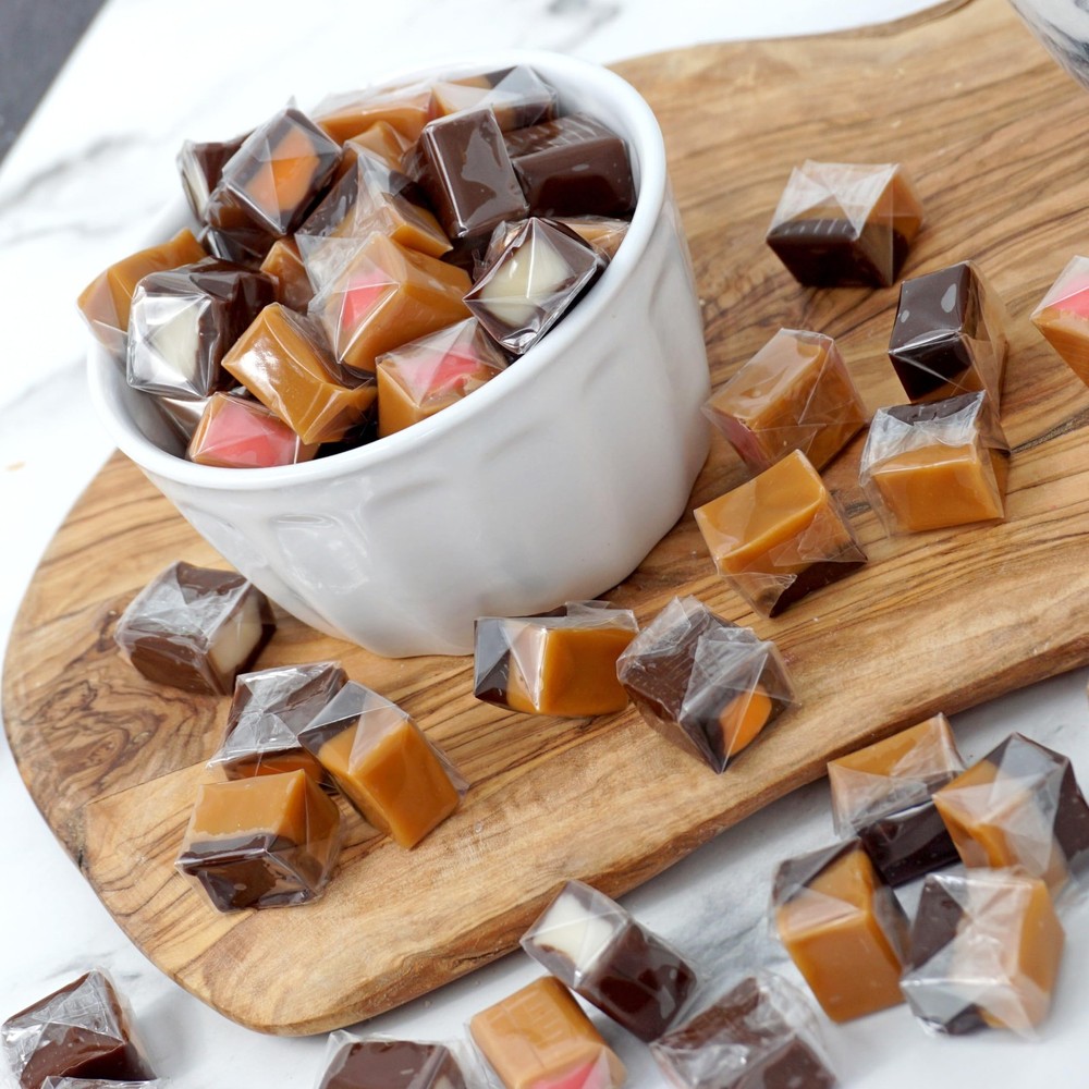 Assorted Caramel Squares Candy, 2 Pound Bulk Bag (Approximately 125 pieces), ...