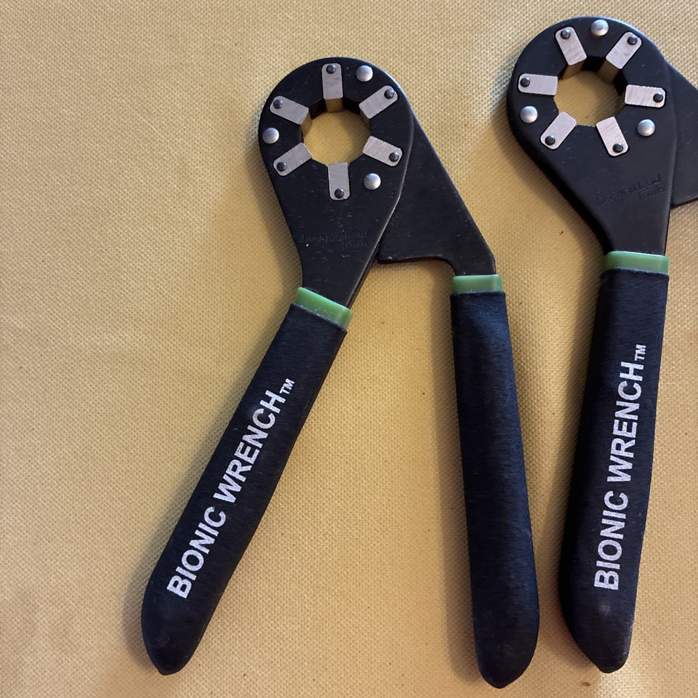 2 BIONIC WRENCHES BY LOGGERHEAD TOOLS USA ∙ Two 8-INCH WRENCH