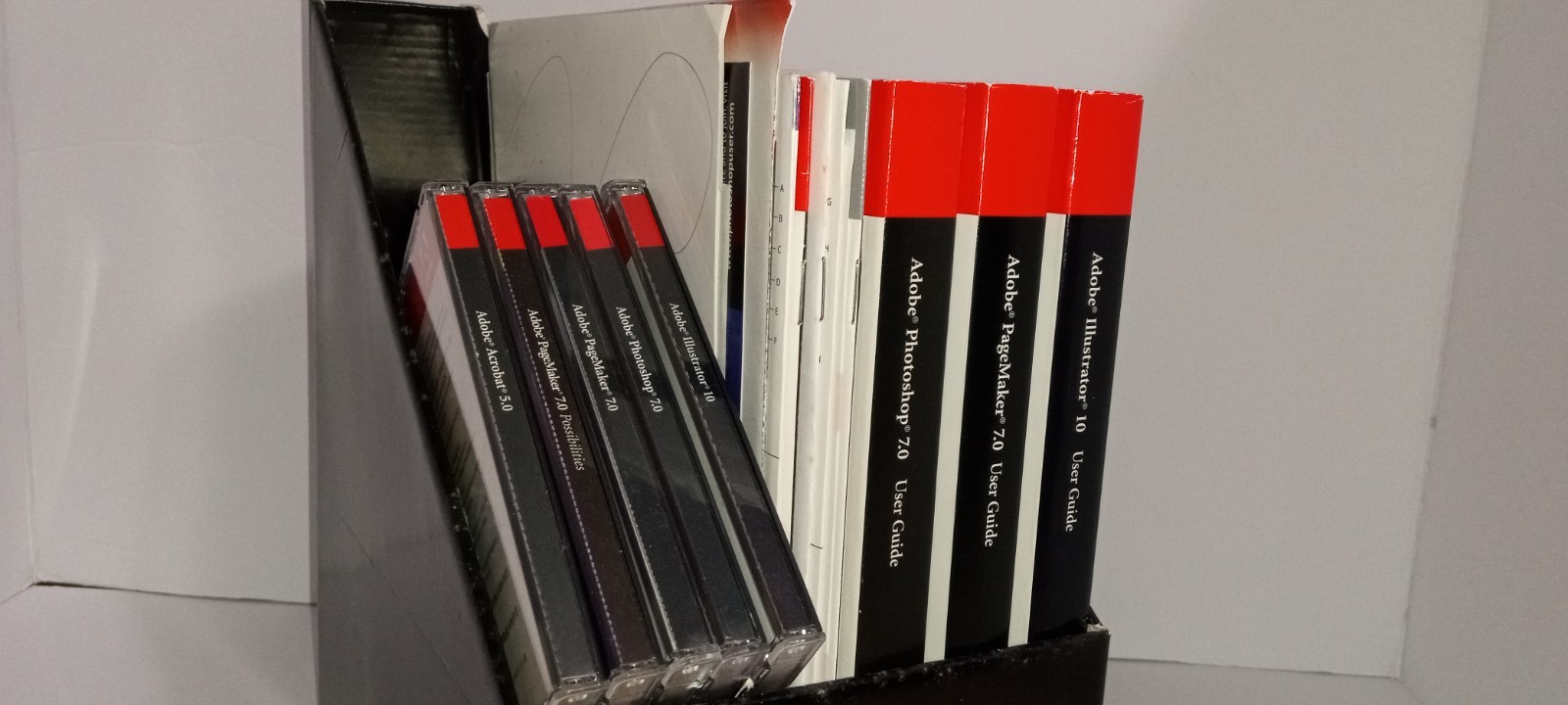 Adobe Publishing Collection - Photoshop, Illustrator, PageMaker, Software Bundle