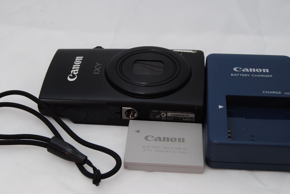 Canon IXY600F Digital Camera Black Excellent Condition Tested Functionality