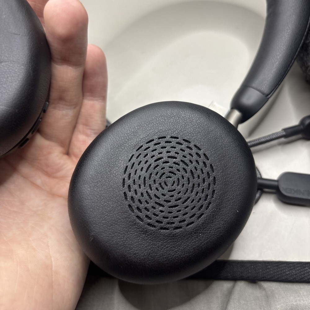 Jabra Evolve2 75 Headband Bluetooth Headsets Black with dongle & case