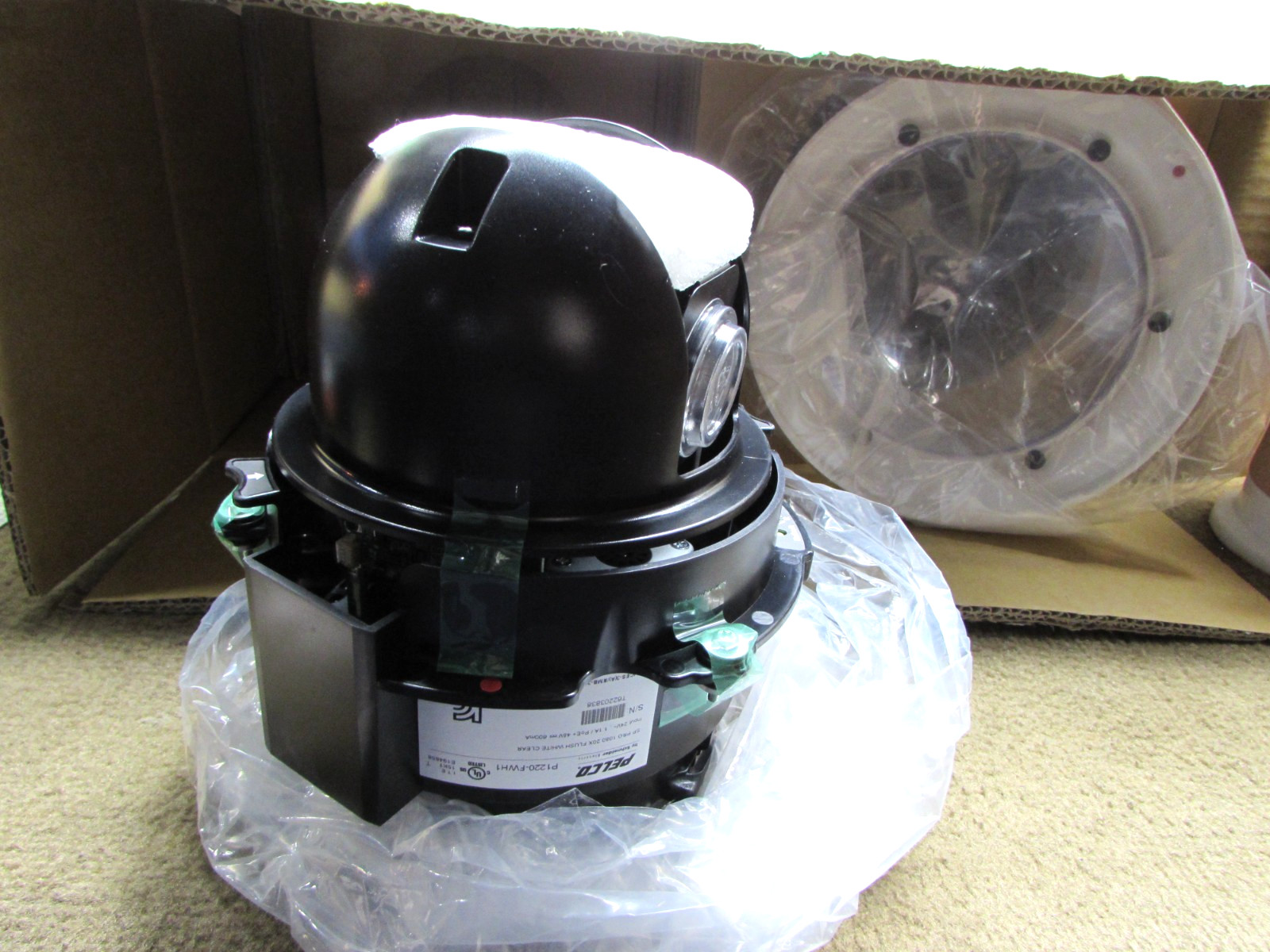 ESTATE* NEW PELCO P1220 -FWH1 2 MEGAPIXEL NETWORK IN-CEILING INDOOR DOME CAMERA