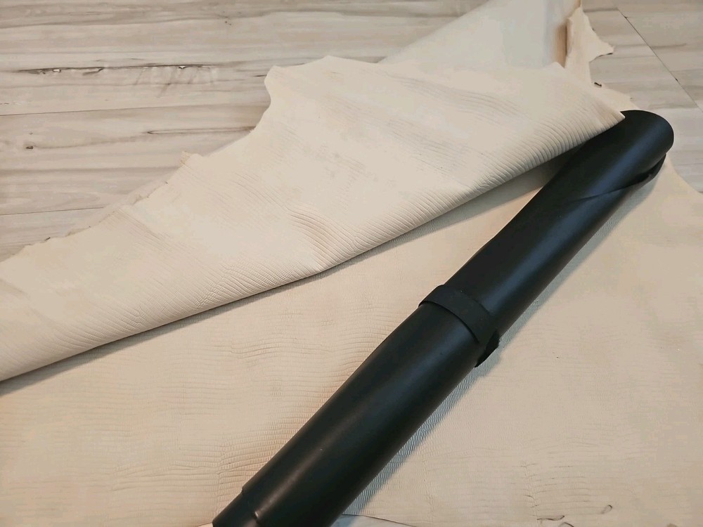 OFF-WHITE LIZARD EMBOSSED SHEEPSKIN LAMBSKIN LEATHER HIDE PANEL,SHEET, SQUARE