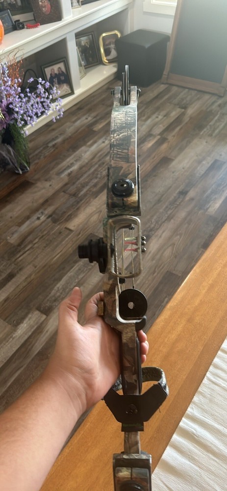compound bow right hand