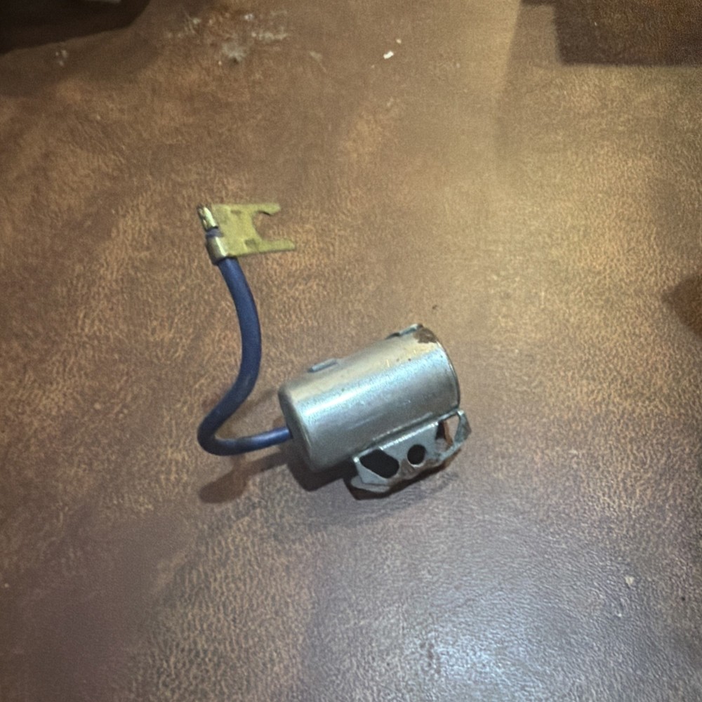 Bendix P & D Condenser. UC– 111 ￼New In Box