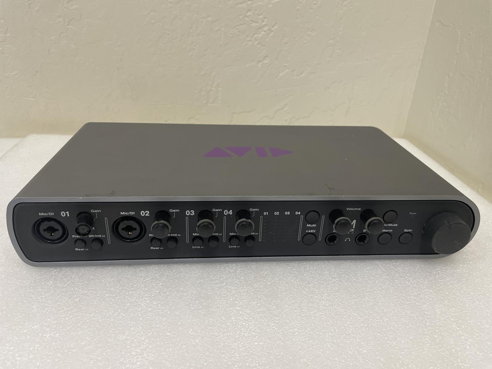 AVID MBOX PRO, NO CABLES, SEE KNOB CONDITION