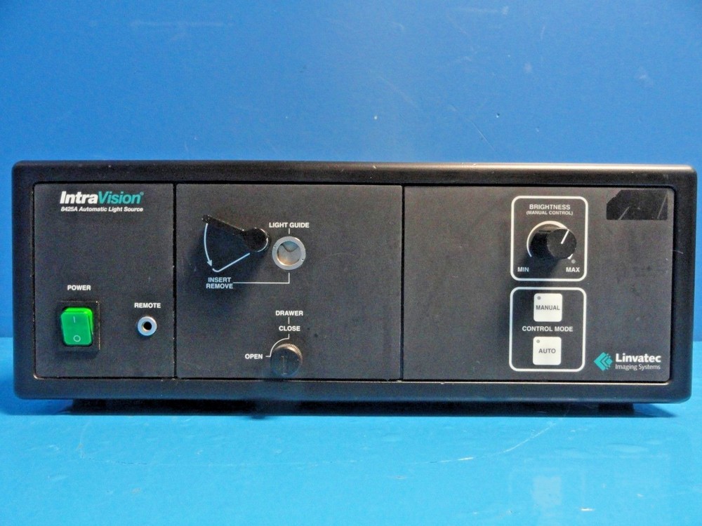 Conmed Linvatec Intravision 8425A Automatic Light Source ~16110