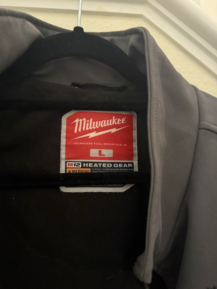 Milwaukee M12 Heated Jacket (Large) – TOUGHSHELL Gray