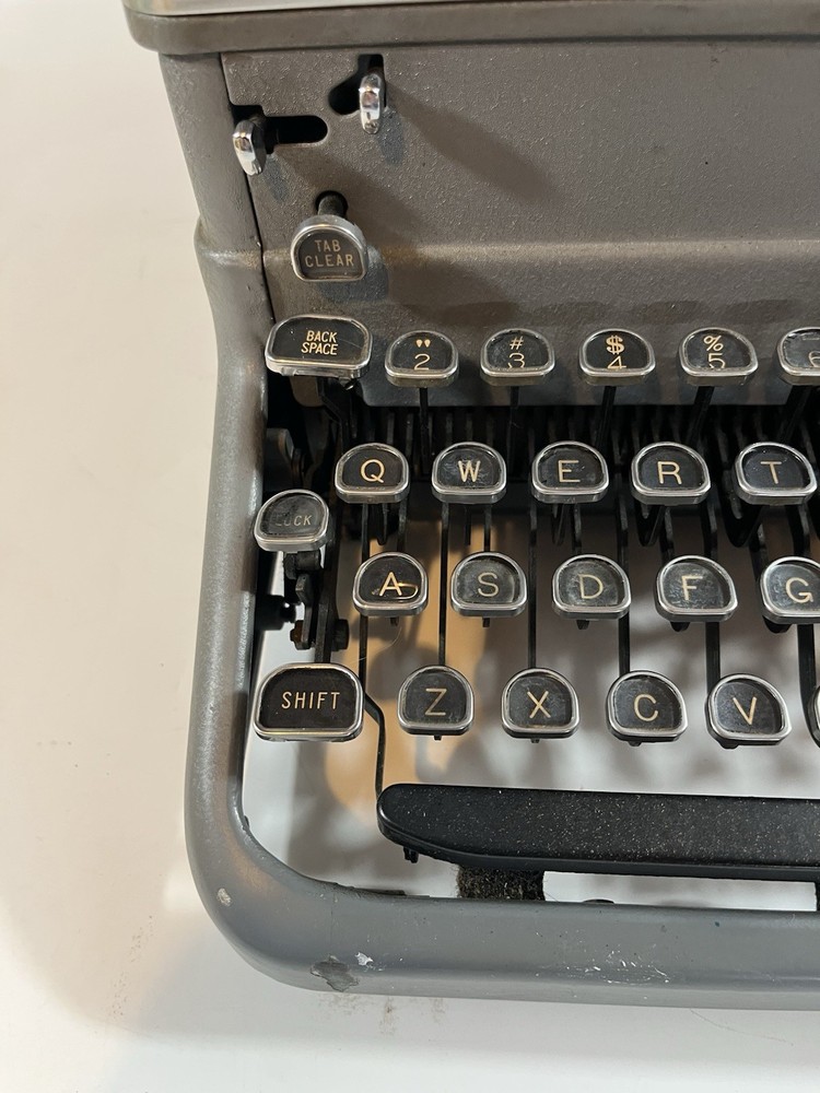 Royal Typewriter Manual Gray 1940s