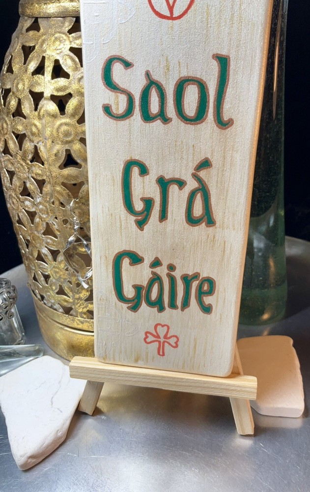 Wooden Handcrafted /Painted Message Board. Irish Theme