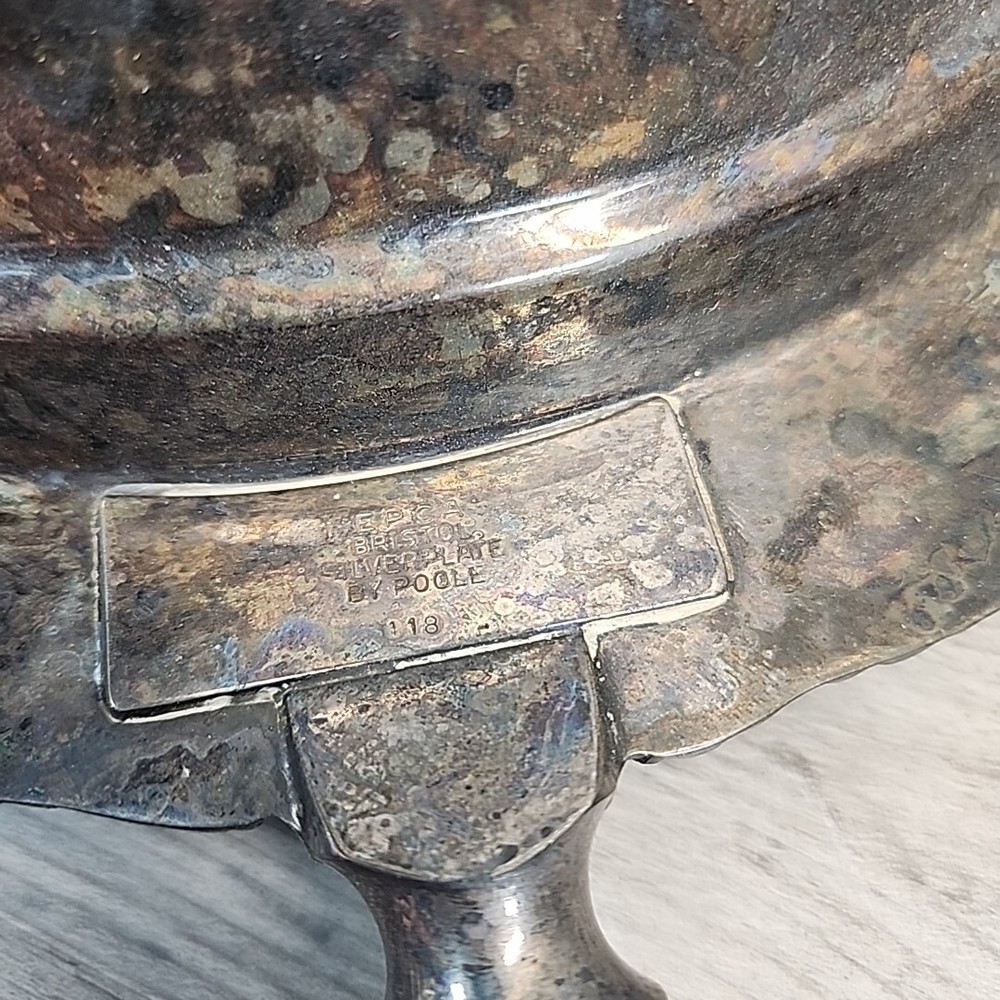 Poole Large Serving Dish With Wooden Handle